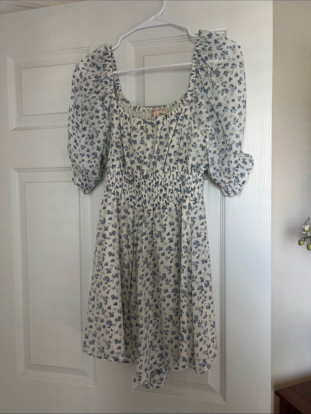 Never Worn: Floral Puff Sleeve Smocked Waist Romper - Blue on Cream